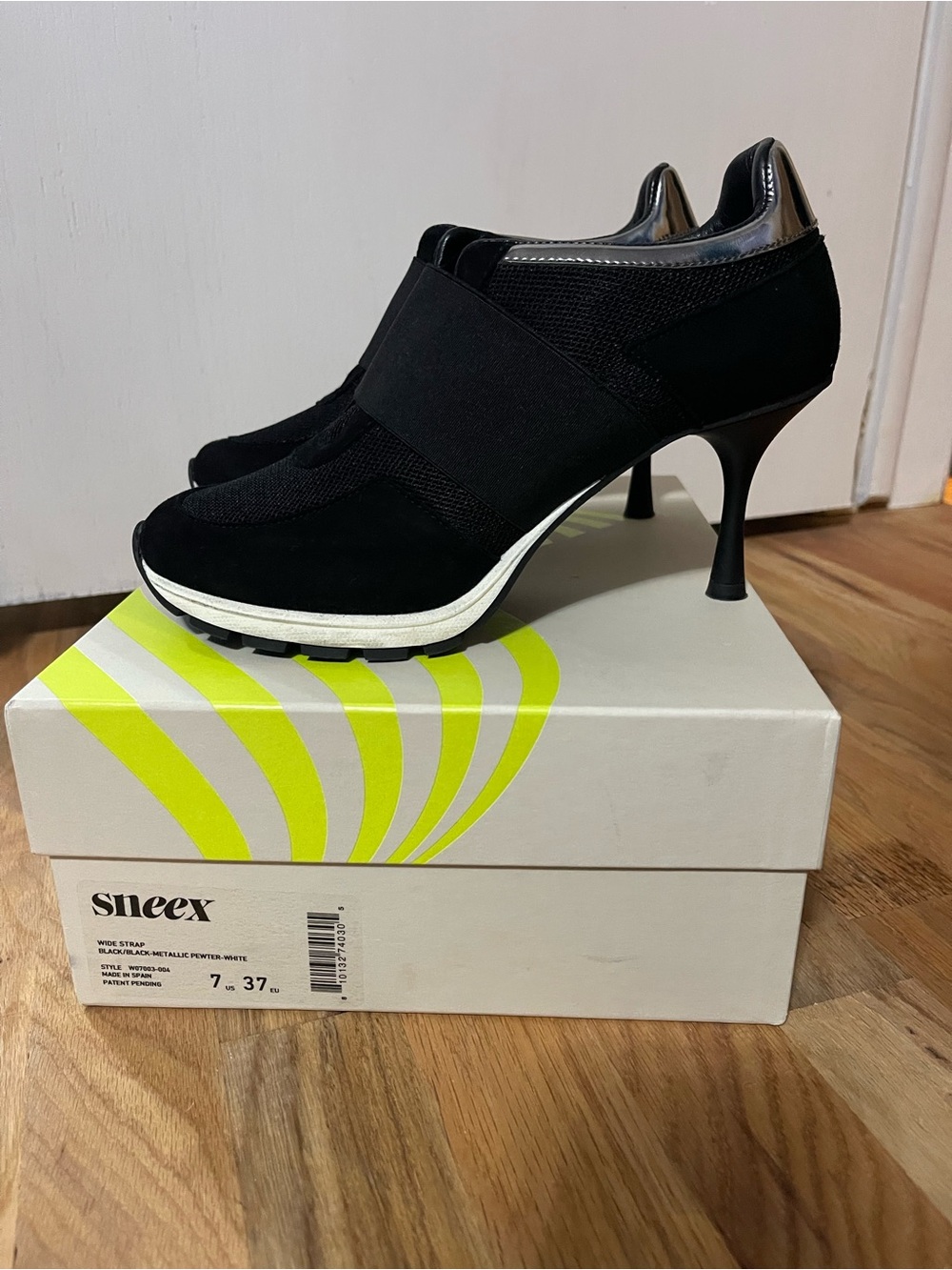 Sneex Black and White Icon Slip-On Stiletto